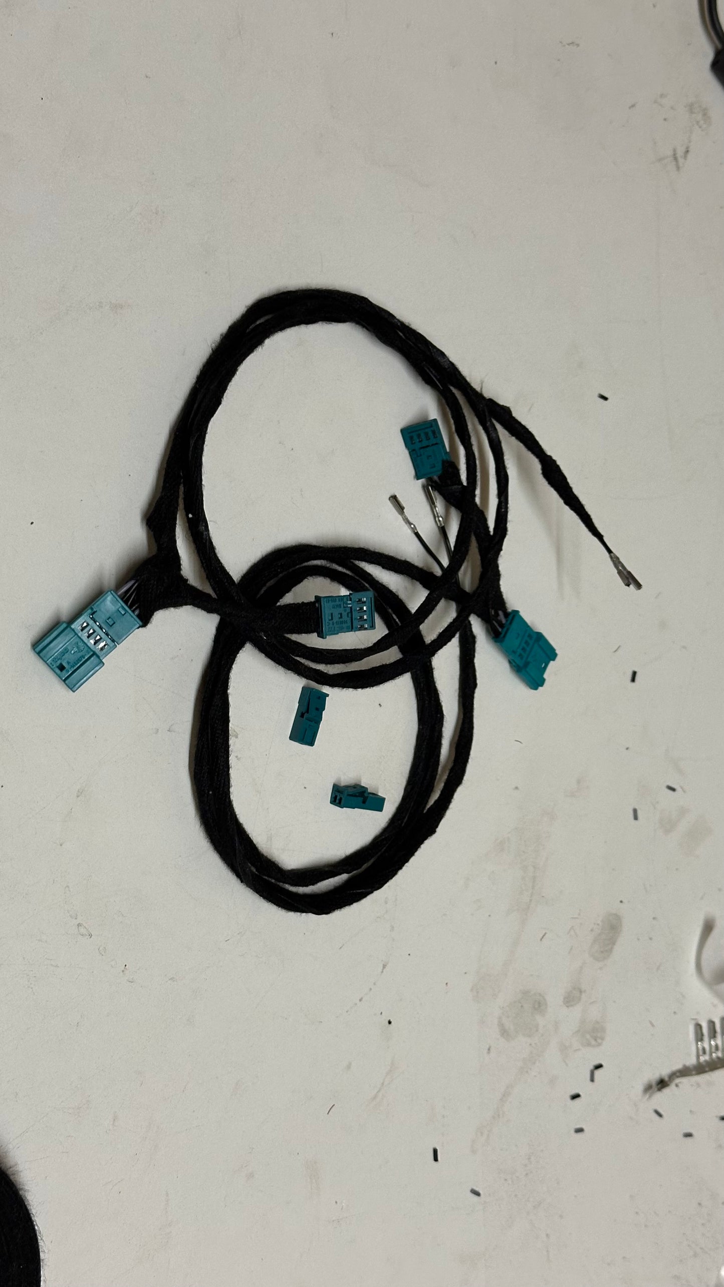 Always-On Kabelsatz – M-Sitz Logos dauerhaft beleuchten (F8x / G8x / G0x)